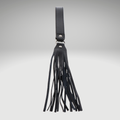 Hidden Desire Masters Flogger – 100% Echt Leer 42 cm